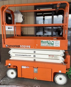 Used Equipment Sales LIFT, SCISSOR 25  WORK HT 19  PLATFRM HT in Mt Pleasant MI