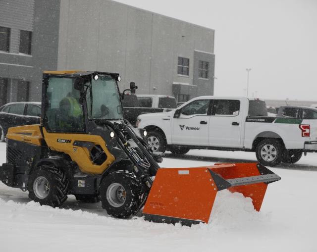 Where to find LOADER, COMPACT ARTICULATED 1343 ROC in Mt Pleasant